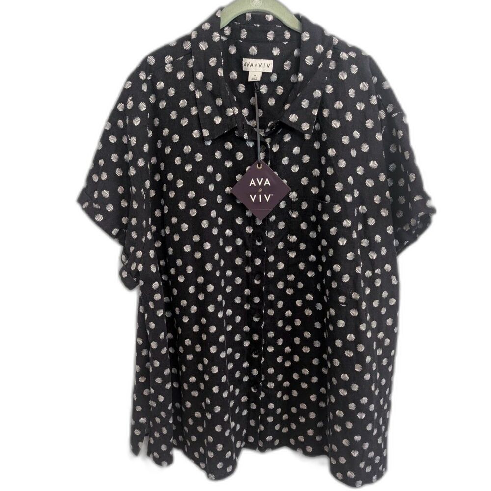 Woman’s Black and White Shirt -Ava & Viv- Size 1XL